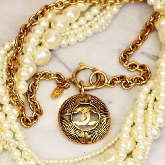 Chanel CC Logo Pendant Necklace with Spring Ring Clasp and Oval Cartouche ID Tag - Picture 3 of 16